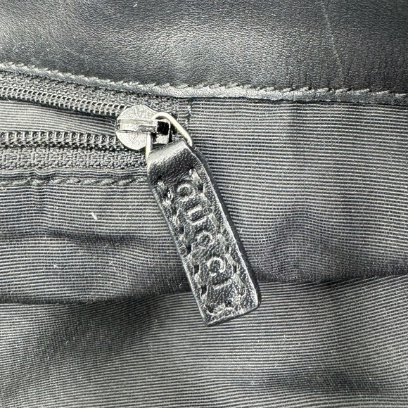 Gucci-Authentic-Vintage Tote Bag GG Black Denim/ Leather straps & Piping - Picture 13 of 16